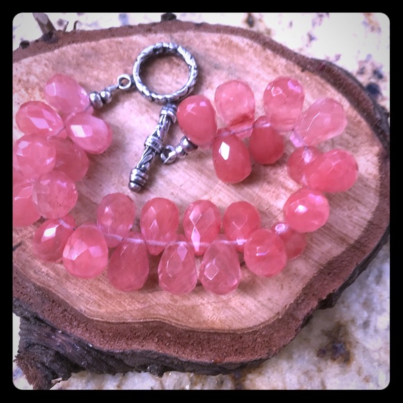 ♥️♥️Cherry Quartz Gemstone Bracelet! New! - Picture 1 of 3